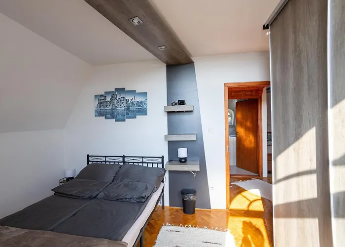 Kastello Willa Nagykozar